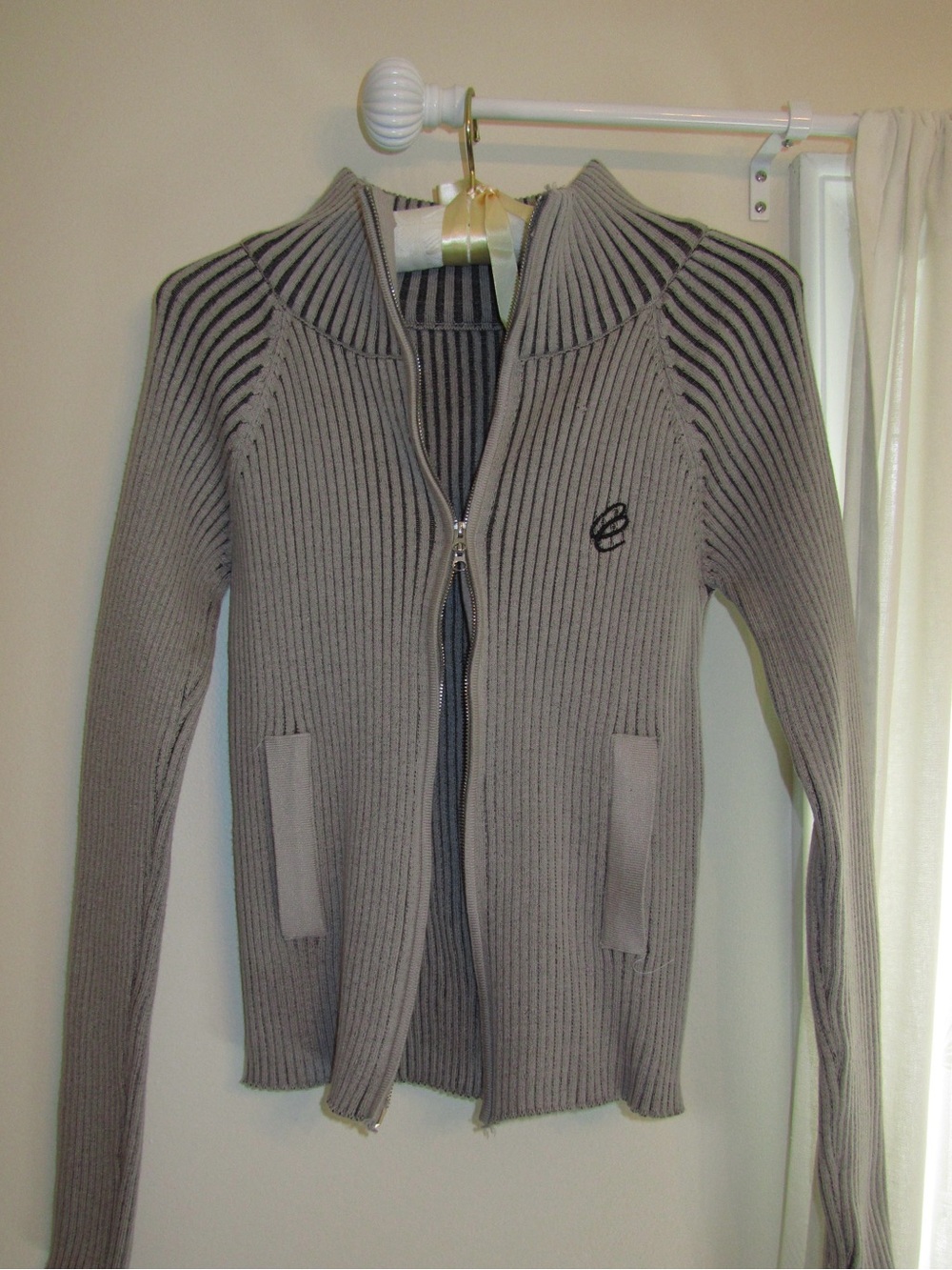 Ribbed Double Zip-Up Sweater in Grey and Black